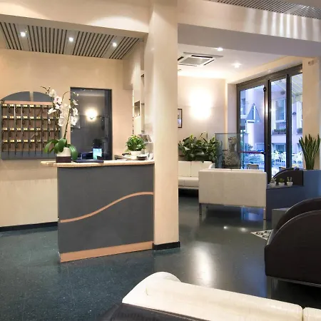 Alba Hotel 3*
